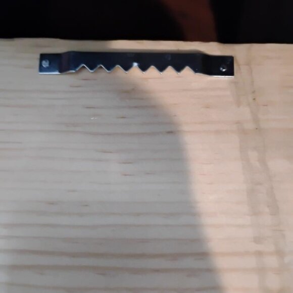 Wood Key Holder w/ Flowers and Dragonflies. Handmade. 3 Key Hooks at Bottom. - Picture 6 of 6